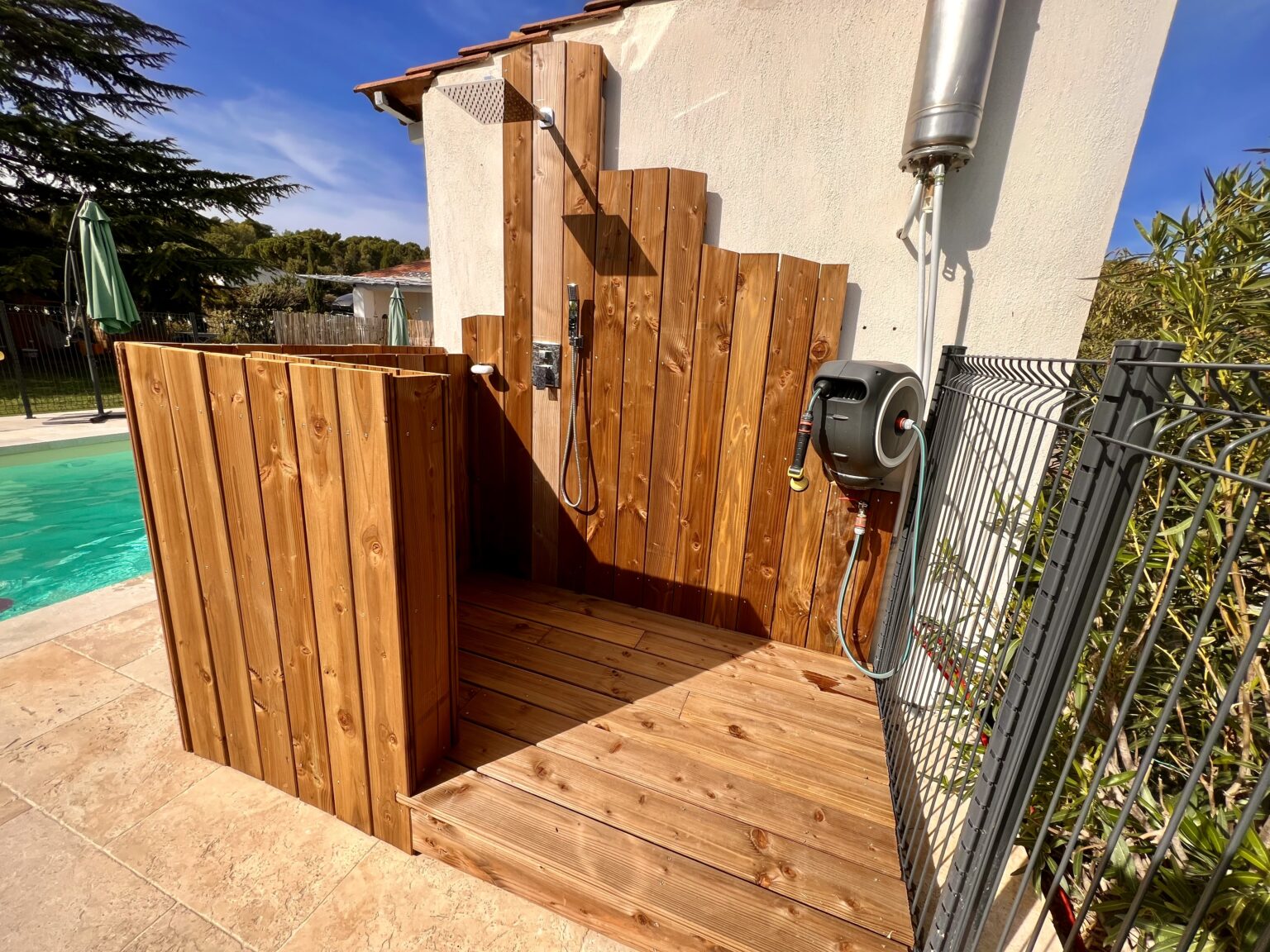 Douche extérieur chauffée